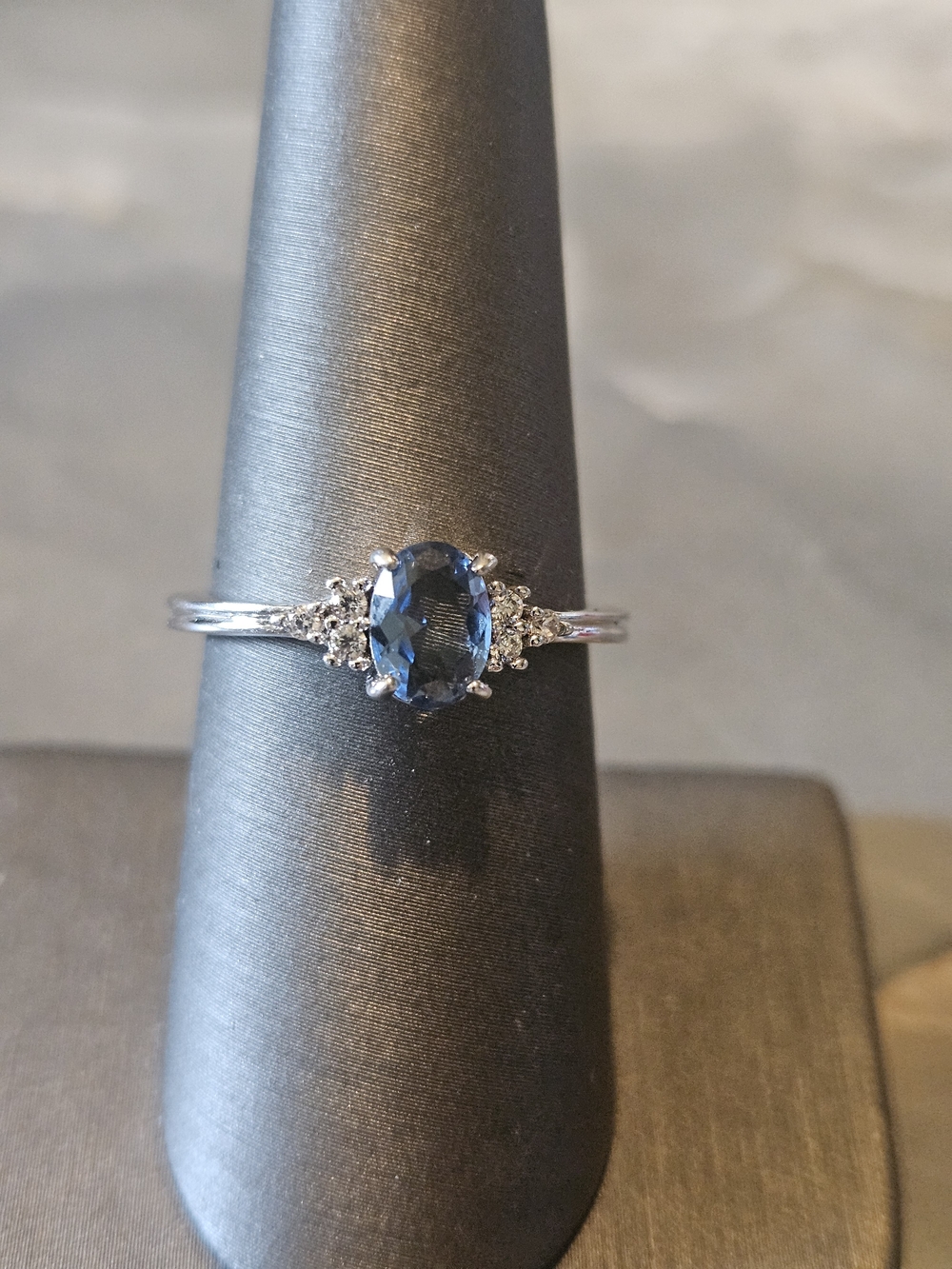Bomb Party Elegant Blue Sapphire Color Halo Ring